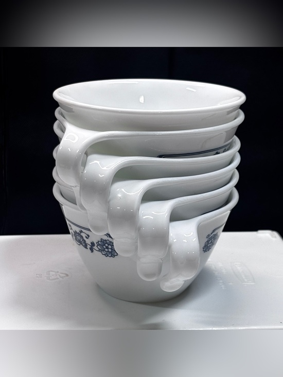 Corelle Other - Corelle Corning Old Town Blue Onion Hook Handle Coffee Cups 4 W/ Cream Sugar